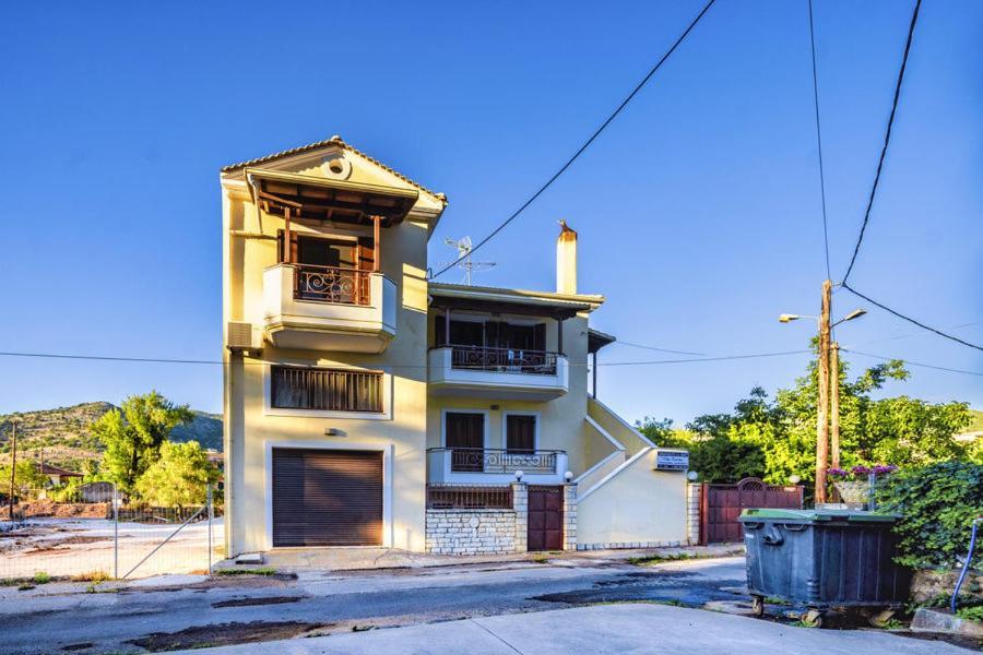 Villa Karolina Tsogkas Sívota エクステリア 写真